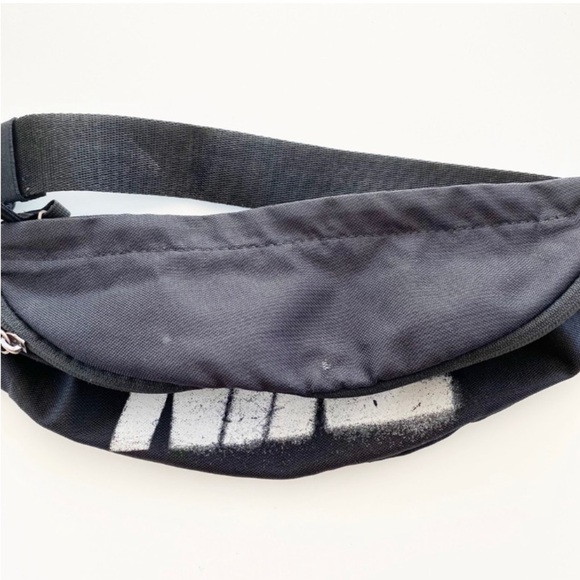 NIKE Black Unisex Heritage Rebel Graffiti Belt Bag 90’s Streetwear - Picture 10 of 10